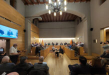 La gestión pública del agua permite a El Prat mantener la subida de la tarifa a casi la mitad que la de los municipios con gestión privada