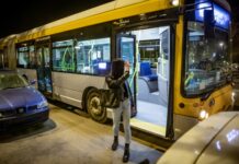 El Nitbus del Prat (N17, N18 y N19) activa el servicio de parada intermedia a pedido