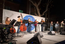 La Escuela de Artes de Viu participa en las actividades de Navidad en la Pradera